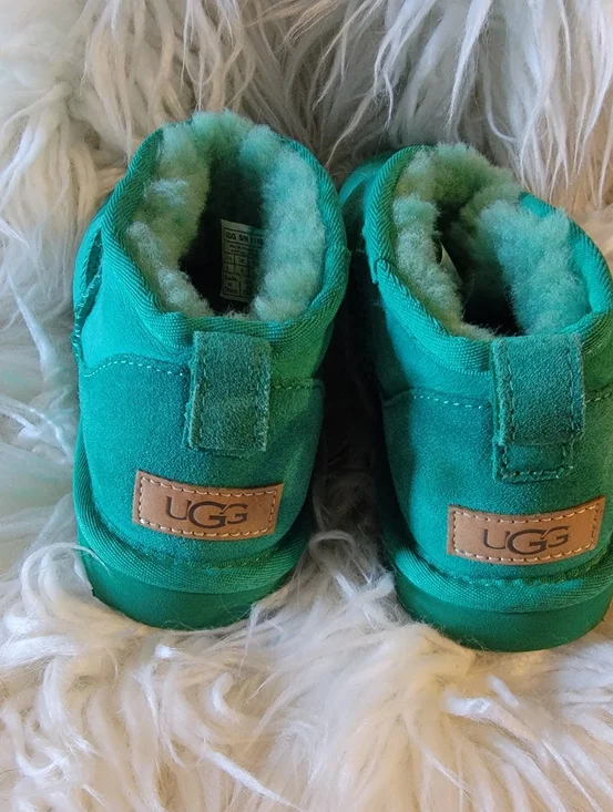 🆕️🎿Ugg Ultra Mini Boots, Emerald Green - Sz 8 - Picture 9 of 11